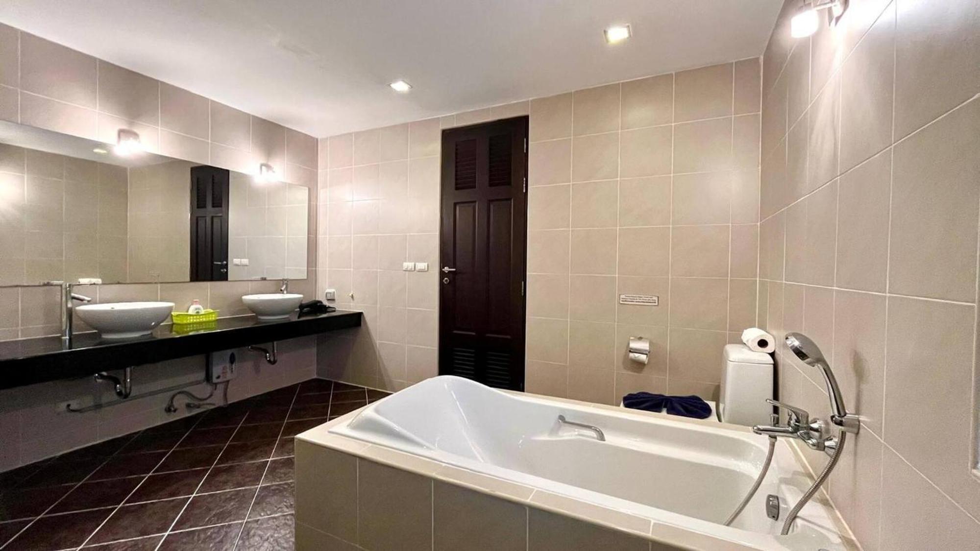 6-58 Penthouse 155 Qm 1Km Away From Patong Beach Exterior foto